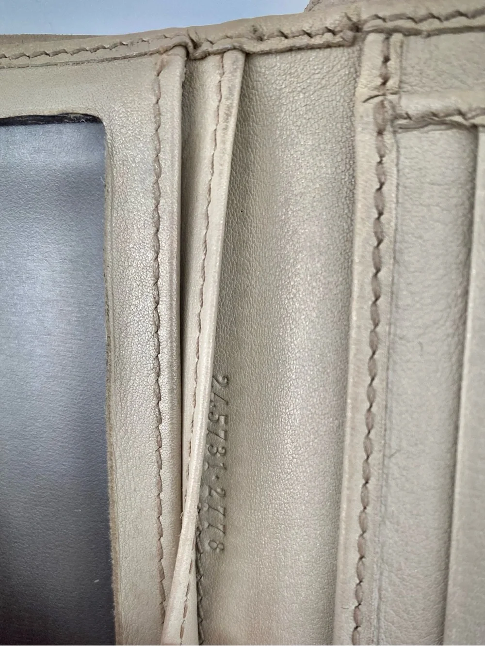 Gucci Cream Embossed GG Heart Logo Compact Wallet